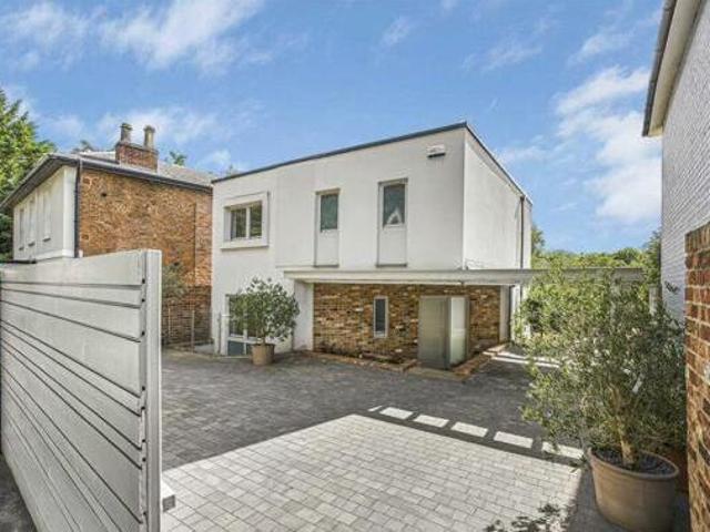 House for sale in Ewens Farm, Golden Valley