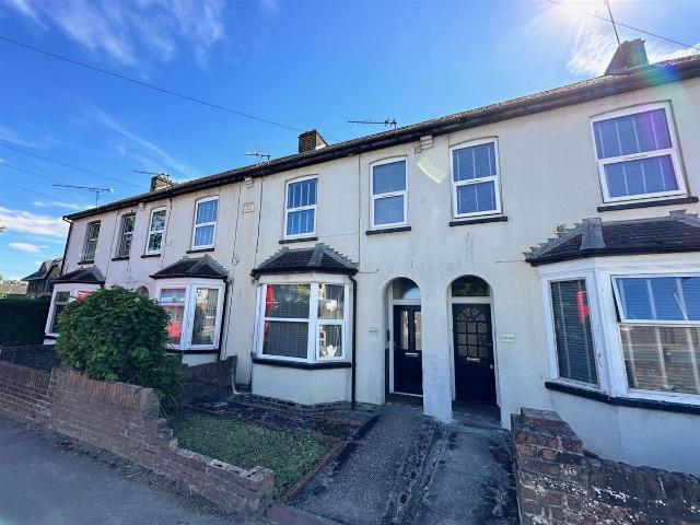 Apartment for rent in Colnbrook with Poyle, Slough
