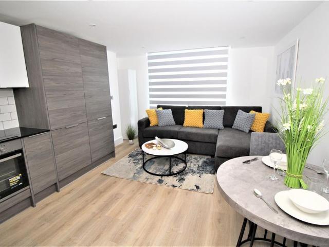 Studio for rent in Lowfield Heath, Glynde