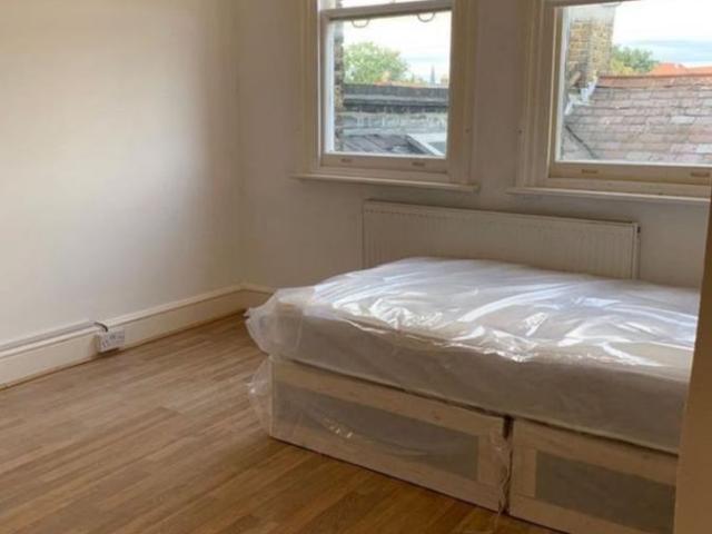Studio for rent in London Borough of Croydon, Greater London