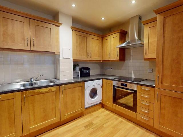 Apartment for rent in London Borough of Croydon, Greater London