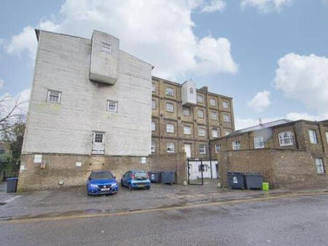 House for sale in Buckland, Ash