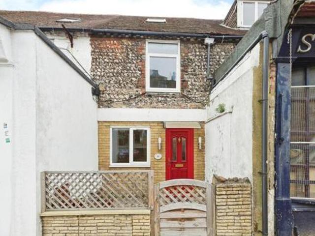 House for sale in Buckland, Ash