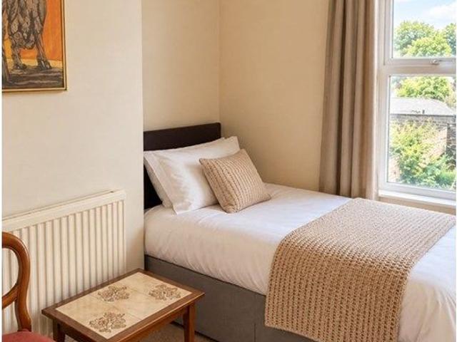 Studio for rent in Buckland, Dover