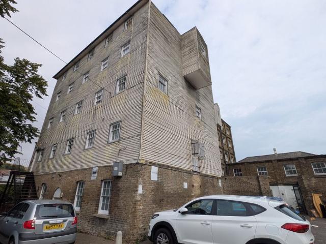 Apartment for rent in Buckland, Ash