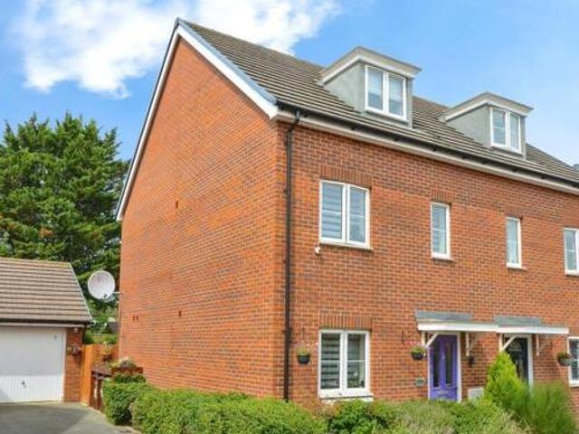 House for sale in Dunstable, Central Bedfordshire