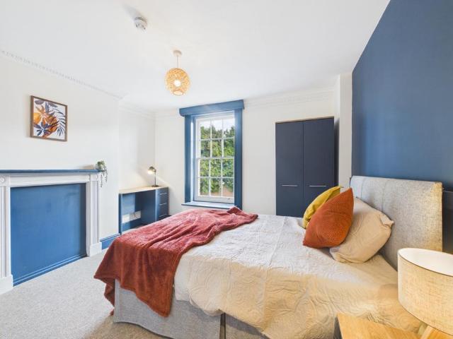 House for rent in Wotton, Gloucester