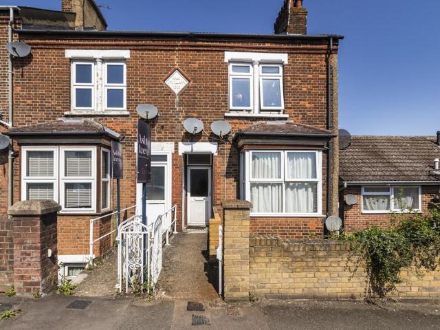 Apartment for rent in Stone, Monks Orchard