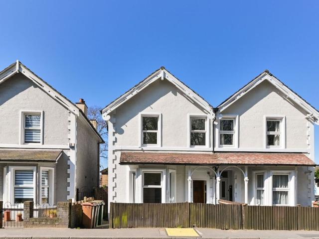 Apartment for rent in Hackbridge, Greater London