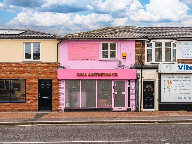 Apartment for rent in Pouchen End, Hertfordshire
