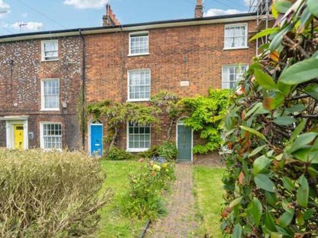 House for sale in Totteridge, Cressex