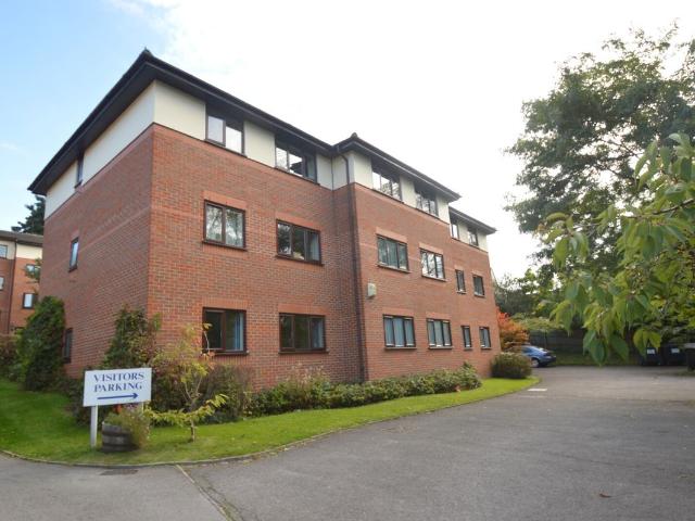Apartment for rent in Beaconsfield and Chepping Wye Community Board, Loudwater