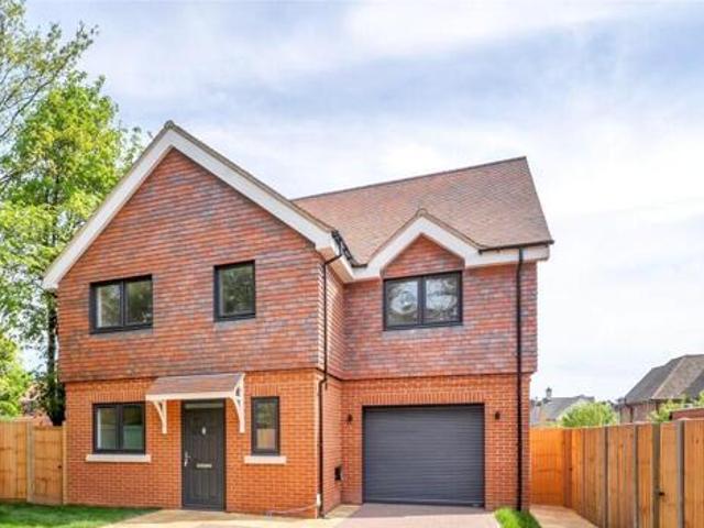 House for sale in Fole, Surrey