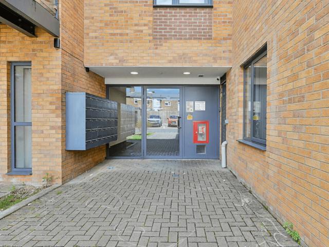 Apartment for rent in London Borough of Hounslow, Greater London