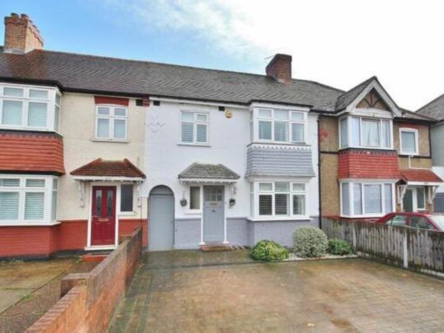 House for sale in Isleworth, Greater London