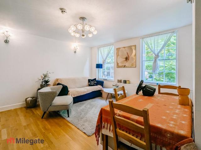 Apartment for rent in London Borough of Hounslow, Greater London