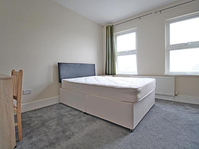 Apartment for rent in London Borough of Hounslow, Greater London