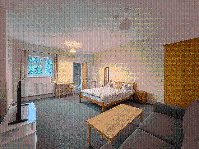 Room for rent in London Borough of Hounslow, Spring Grove
