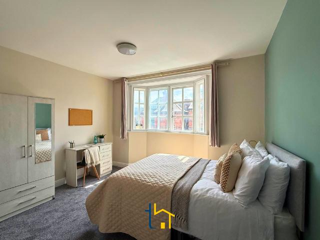 Room for rent in Highfields, Old Wharf
