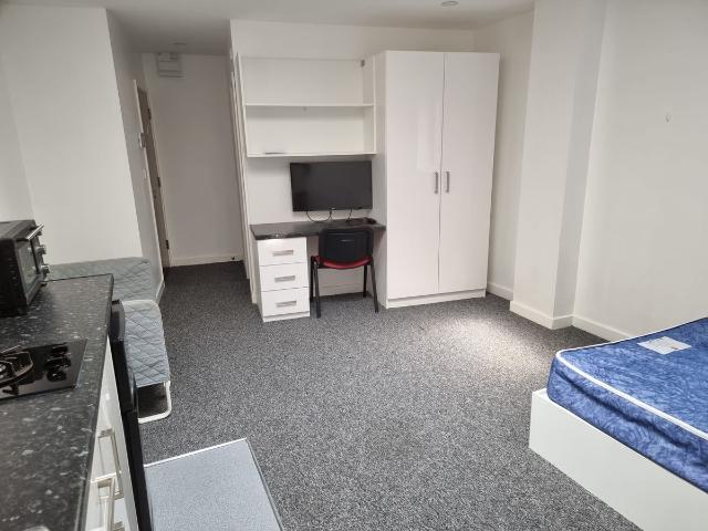 Studio for rent in Highfields, Old Wharf