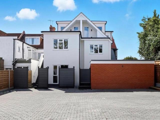 House for rent in Alton Barnes, Essex