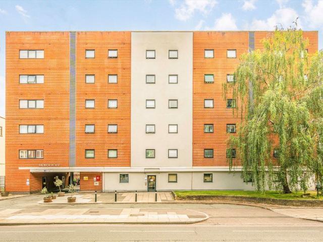 Apartment for rent in London Borough of Croydon, Norbury