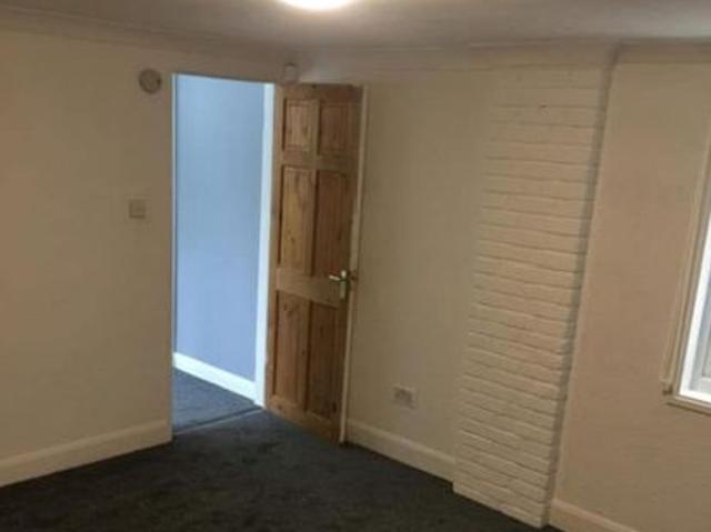 Apartment for rent in London Borough of Croydon, Norbury