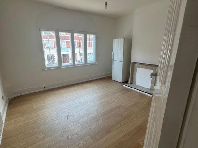 Apartment for rent in London Borough of Croydon, Greater London