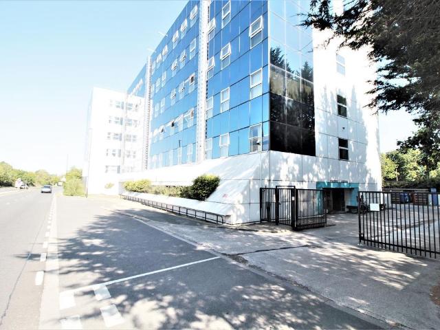 Apartment for rent in Lowfield Heath, Glynde