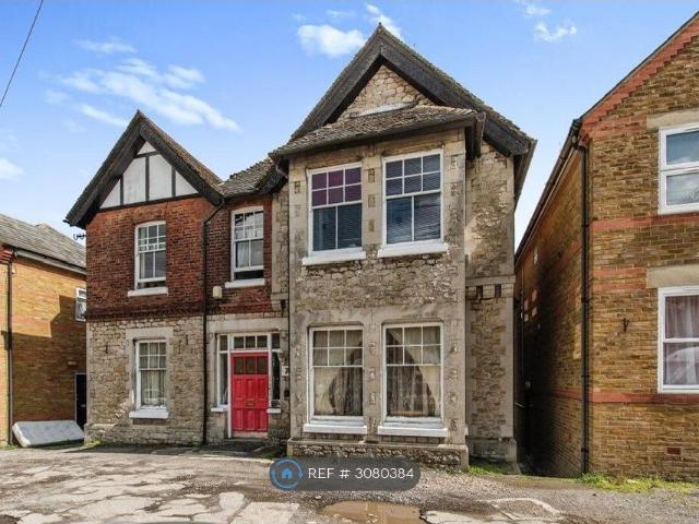 Studio for rent in Ringlestone, Maidstone