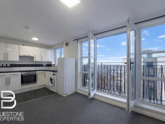 Apartment for rent in London Borough of Merton, Mitcham