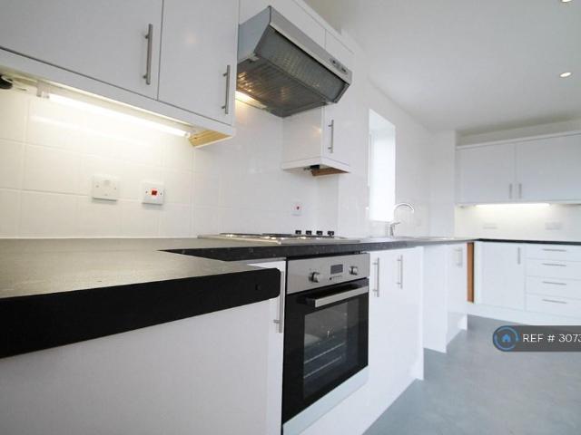 Apartment for rent in London Borough of Merton, Greater London