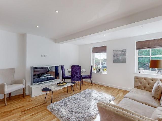 Apartment for rent in Red Hill, Surrey