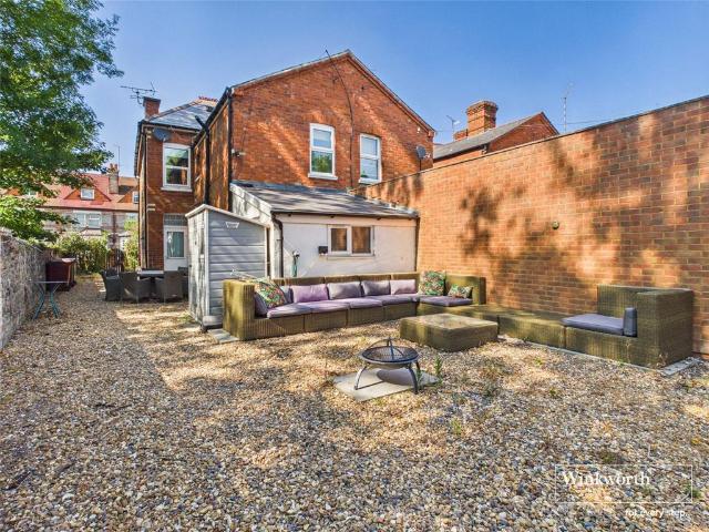 House for rent in Newtown, Reading