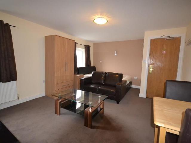 Studio for rent in Newtown, Reading