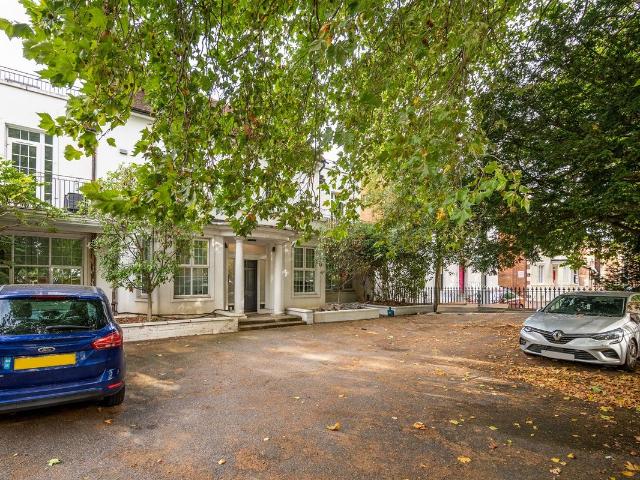 Apartment for rent in Newtown, Reading