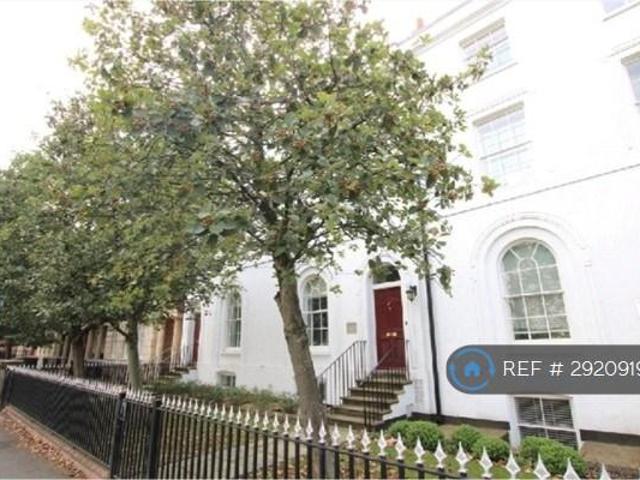 Apartment for rent in Newtown, Reading