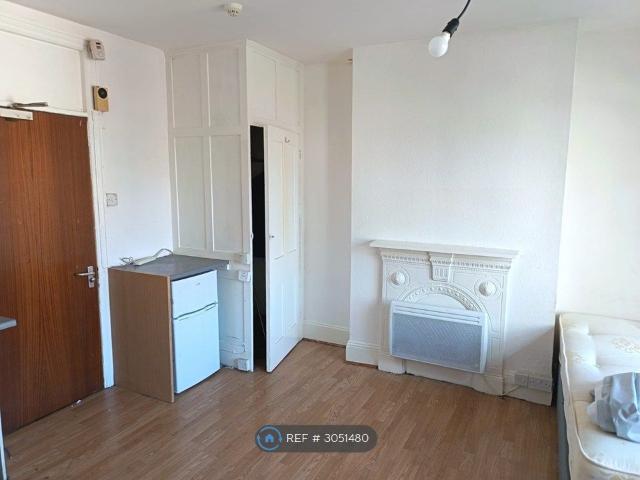 Room for rent in Newtown, Reading