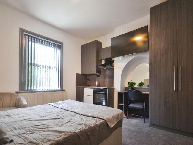 Studio for rent in Newtown, Reading