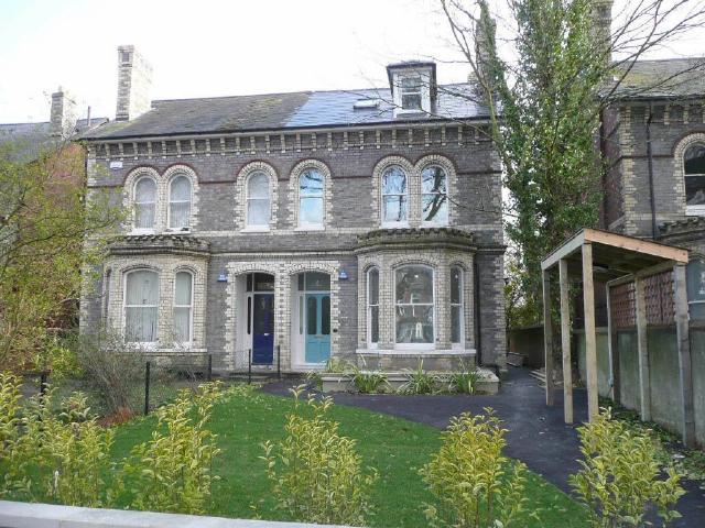 Studio for rent in Newtown, Reading