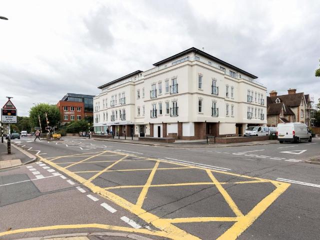Apartment for rent in Red Hill, Surrey
