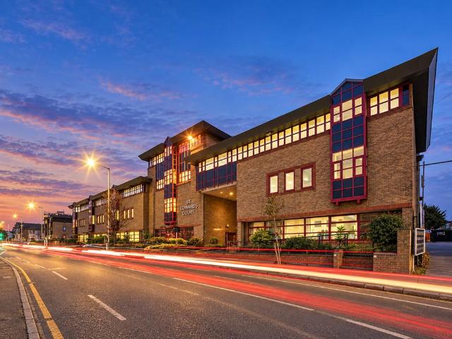Apartment for rent in Rush Green, Greater London