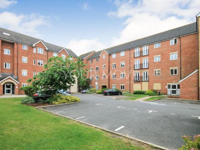 Apartment for rent in Rush Green, Greater London
