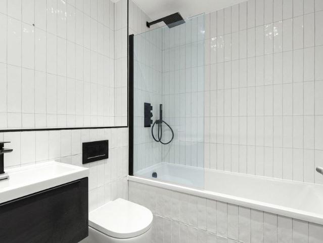 Apartment for rent in Chalkwell, Oad Street