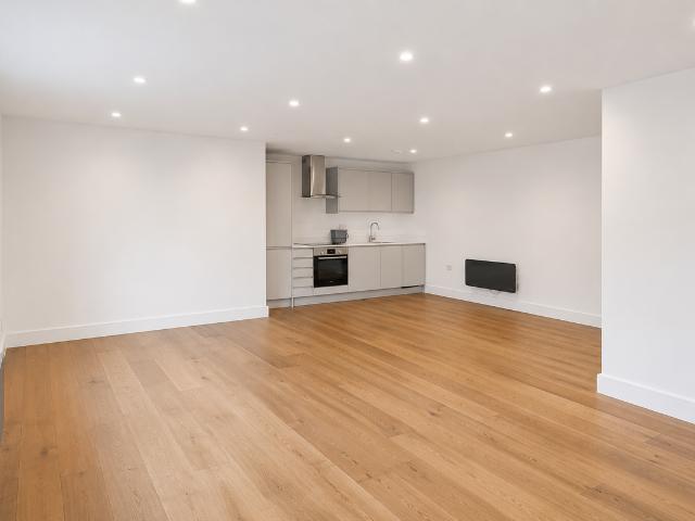 Apartment for rent in Chalkwell, Oad Street