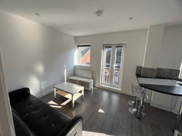 Apartment for rent in The Polygon, City Of Southampton