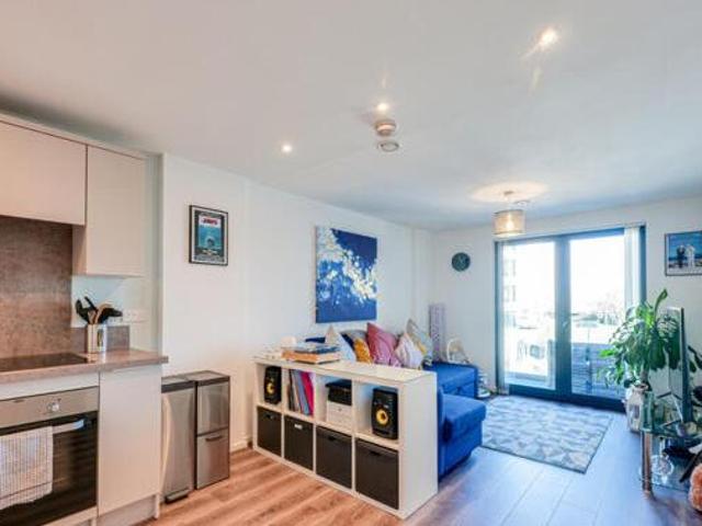 House for sale in Alton Barnes
