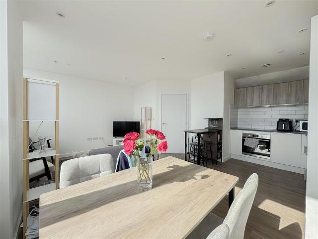 Apartment for rent in Silverhill, Guestling Green