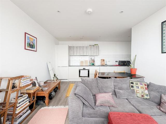 Apartment for rent in Silverhill, Guestling Green
