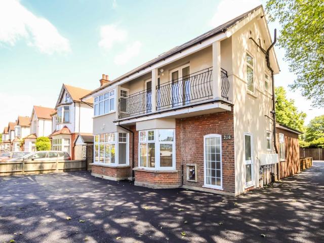 Studio for rent in St Margarets, Greater London